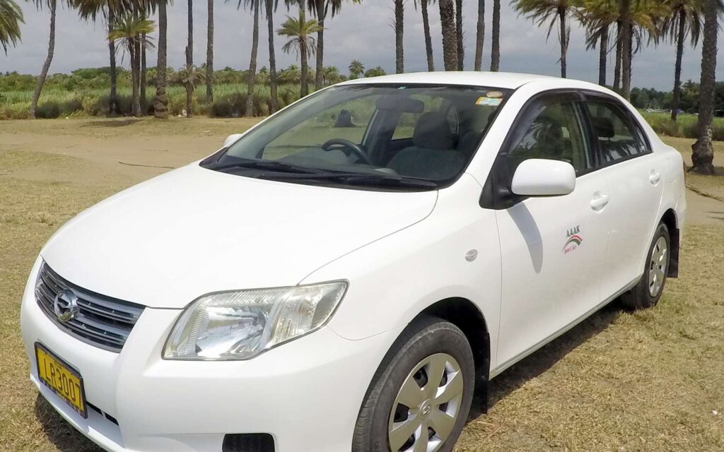 Toyota-Corolla-1_1680x1050